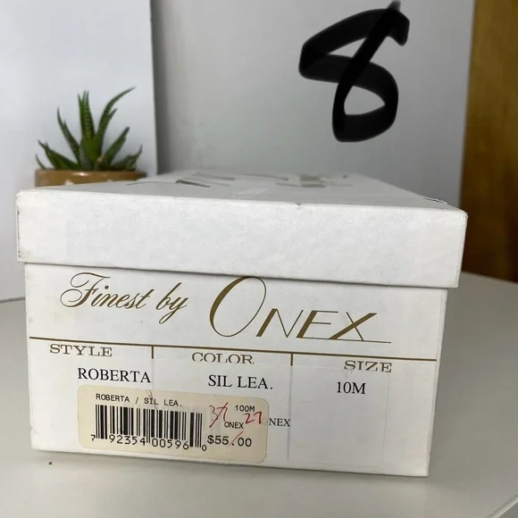 Onex Women's Cream Slingback Shoes Size 8 - Picture 3 of 7